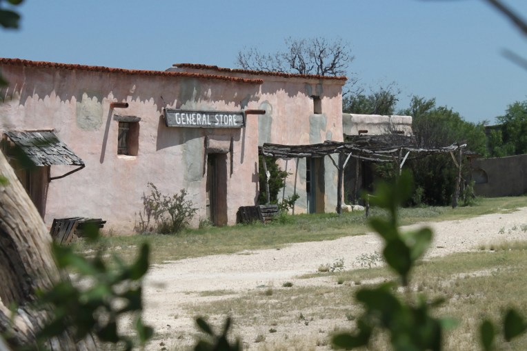 alamosetbuilding.drybrush